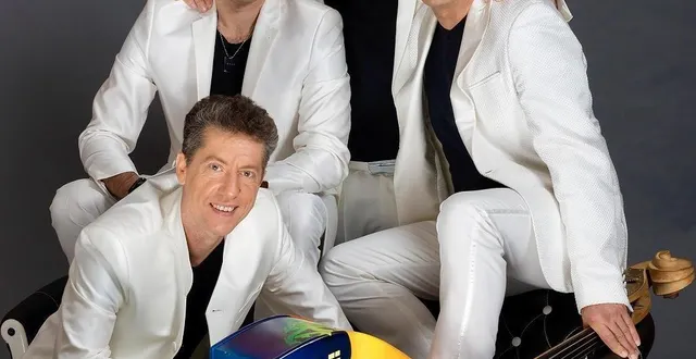 photo  le groupe « les forbans » et son leader albert kassabi, dit « bébert » (à droite), fait danser toutes les générations avec leur musique rock d’inspiration rockabilly.  &copy;  archives didier melck 