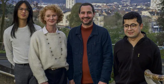 photo  elen debost et maël brillant, entourés de mathis rommé et zyad bentahar, ont présenté certaines mesures phares du programme de la liste « le mans ville humaine ».  &copy;  le maine libre – denis lambert 