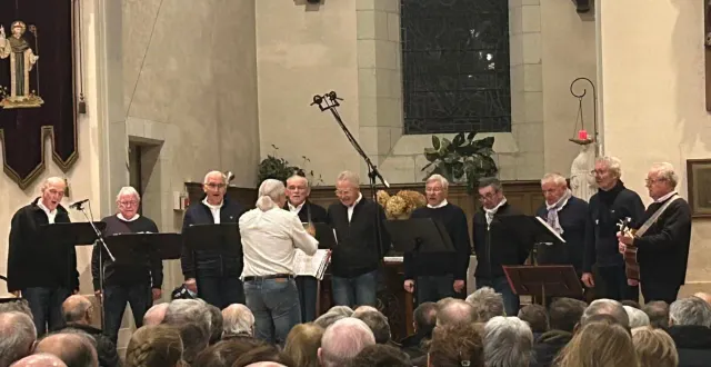 photo  dans une église, les choristes se sentent toujours mieux. « l’acoustique est parfaite », disent-ils.  &copy;  co 