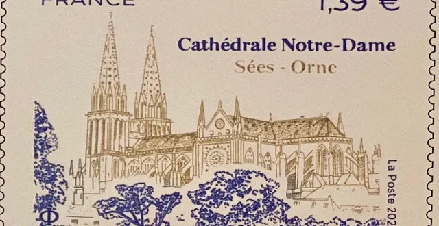 photo  le timbre de la cathédrale, commercialisé depuis l’été dernier par la poste, illustre la carte de vœux 2026 des amis de la cathédrale de sées. l’association sera présente lors de la 3e édition du concert « en marche vers noël », du dimanche 30 novembre, à 15 h.  &copy;  ouest-france 