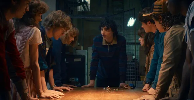 photo  « stranger things »- saison 5 des frères duffer s’achève bientôt sur netflix.  &copy;  netflix 