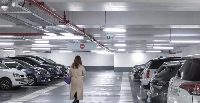 photo  la trentenaire a eu la surprise de trouver un mot doux sur le pare-brise de sa voiture.  &copy;  photo d’illustration : syspeo/sipa 