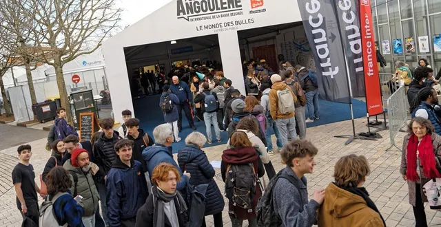 photo  dans un mail envoyé à ses partenaires, 9e art +, la très critiquée société qui organise le festival international de la bande dessinée d’angoulême, a annoncé la « mise à l’arrêt » de l’événement en 2026. ici l’entrée du festival en 2025.  &copy;  eric pollet/hans lucas via afp 