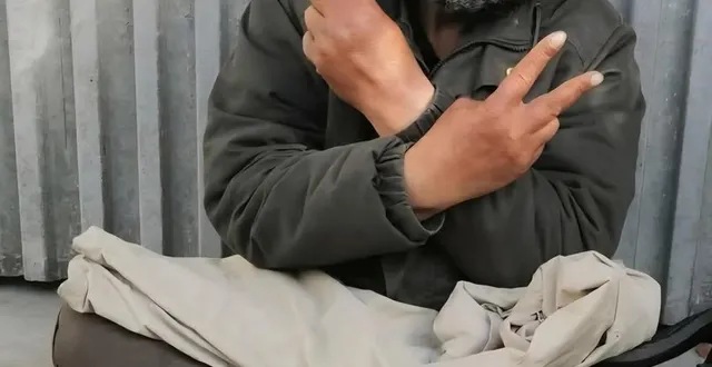 photo  la vie de manu ne se résumait pas à ses déboires. « c’était une personne adorable et attachante. il aimait discuter ne cherchait pas les ennuis. sa disparition nous attriste », confiaient deux de ses connaissances sans abri, lundi.  &copy;  geneviève vilain-lepage 