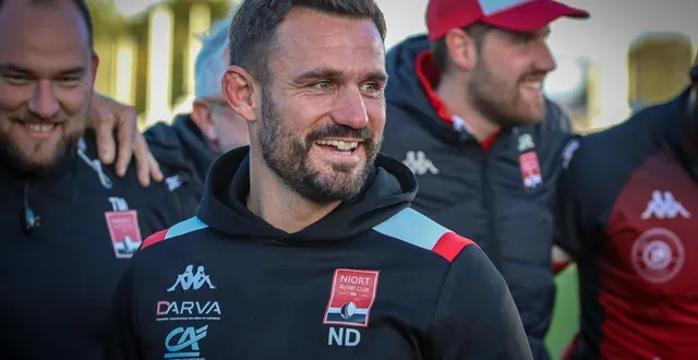 photo  damien neveu pilote un staff technique qui ne compte pas ses heures au service du niort rc.  &copy;  co - jordan magneron 