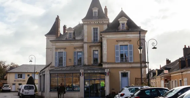 photo  trois candidats cherchent à (re) conquérir la mairie d’écommoy.  &copy;  ouest-france 