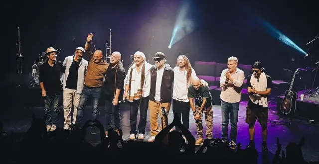 photo  réunis sur scène pour une date unique lors de la réouverture d’une salle en région parisienne le mois dernier, les artistes ont décidé de poursuivre l’aventure.  &copy;  dr 
