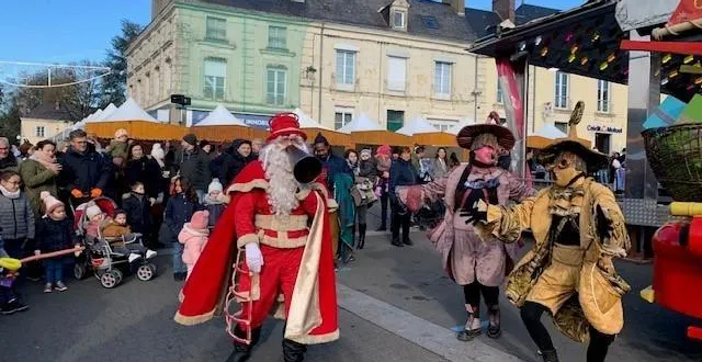 photo  le père noël, un incontournable de ce rendez-vous.  &copy;  archives le maine libre 