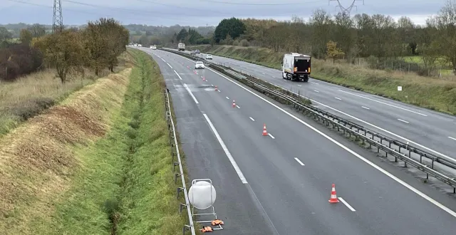 photo  un accident est survenu sur l’autoroute a11 en loire-atlantique, avant l’aire de repos de varades, commune déléguée de loireauxence.  &copy;  archives ouest-france 