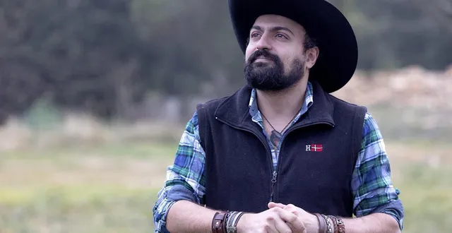 photo  ingénieur en agronomie, serge zaka viendra présenter quelles pistes d’adaptation pourrait suivre l’agriculture des pays de la loire pour faire face aux conséquences du dérèglement climatique.  &copy;  ip3 press/maxppp 