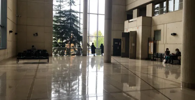 photo  c’est le juge d’application des peines qui décidera des modalités de la peine prononcée par le tribunal ce vendredi 28 novembre 2025.  &copy;  le maine libre 