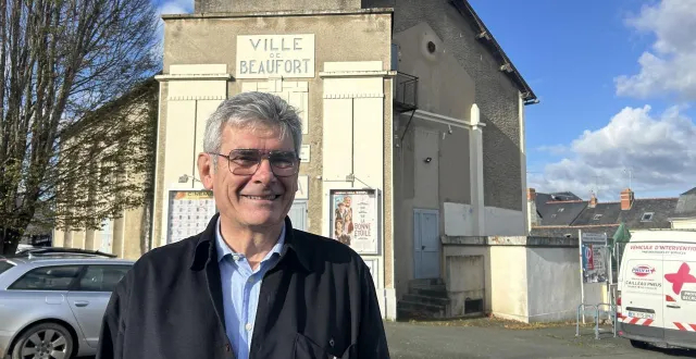 photo  beaufort-en-anjou, le 25 novembre 2025. jean-charles taugourdeau ne sera pas candidat aux prochaines élections municipales. avec lui, beaufort tourne une page politique qui aura duré plus de trente ans.  &copy;  co - christophe ricci 