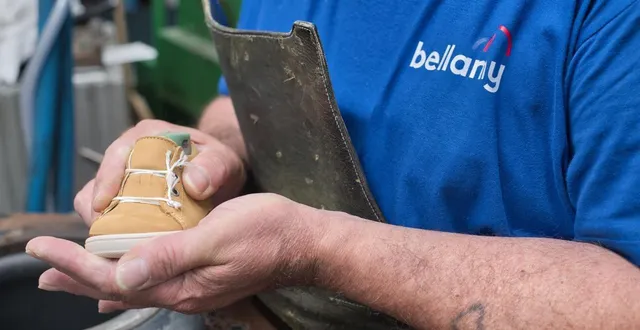 photo  l’entreprise bellamy, née en 1950 dans les mauges, est spécialisée dans la chaussure pour bébé et enfant.  &copy;  j-b grimault 