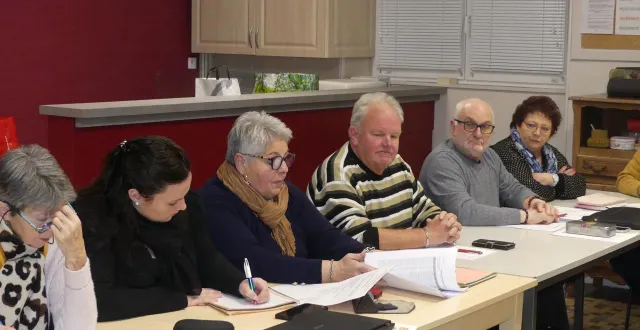 photo  le comité des fêtes clôture l’année sur un bilan positif.  &copy;  le maine libre 