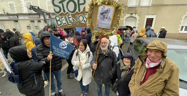 photo  samedi matin à saint-mars-la-jaille, 170 opposants au projet d’exploration minière porté par breizh ressources ont manifesté aux côtés du collectif stop bélénos.  &copy;  ouest-france 