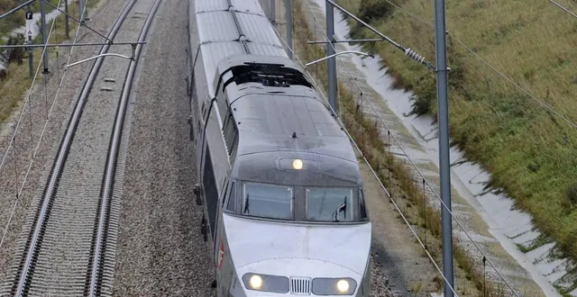 photo  une personne est décédée, dans l’après-midi de ce samedi 29 novembre, après avoir été heurtée par un train.  &copy;  archives ml - yvon loue 