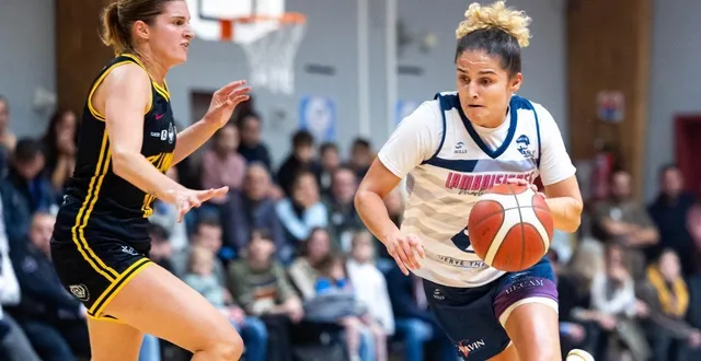 photo  jade gaillard et lamboisières ont chuté de deux points à dieppe.  &copy;  regine lemarchand 