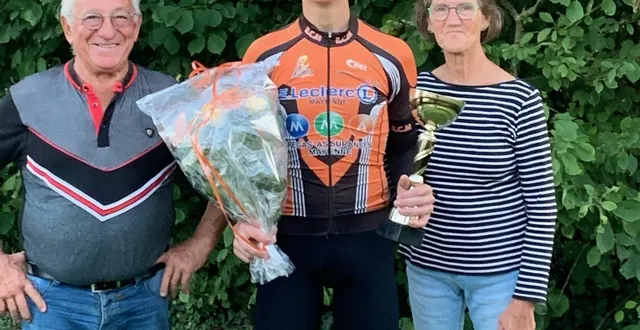 photo  julian, fier de ramener un nouveau bouquet à ses parents, anne-marie et yves.  &copy;  team gaugain 
