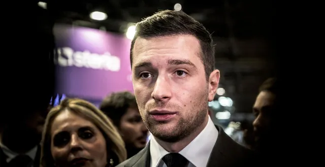 photo  jordan bardella lors de sa visite au salon milipol à paris le 19 novembre 2025.  &copy;  arthur n. orchard/hans lucas via afp 