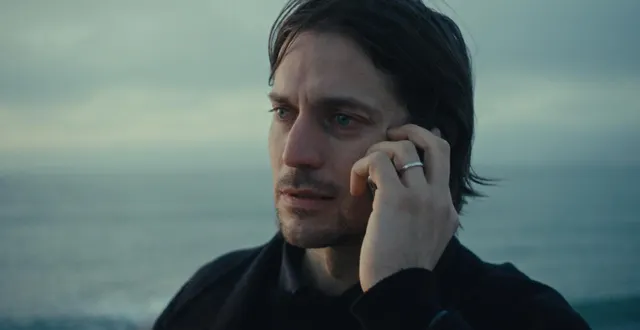 photo  lucas bravo est alexandre dans « les saisons », bientôt sur arte.  &copy;  © windy production 