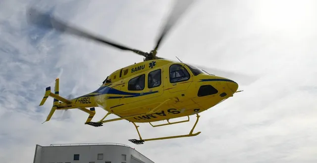 photo  gravement brûlé, un homme de 39 ans a été transporté par hélicoptère au centre des grands brûlés de tours.  &copy;  franck dubray / archives ouest-france 