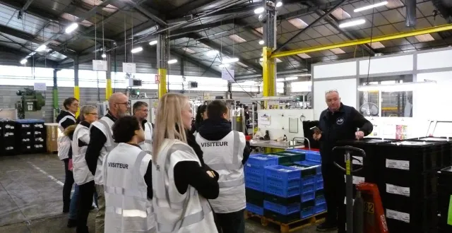 photo  metaseval, basée à semur-en-vallon, a ouvert ses ateliers au public à l’occasion de la semaine de l’industrie en novembre 2025.  &copy;  ouest-france 