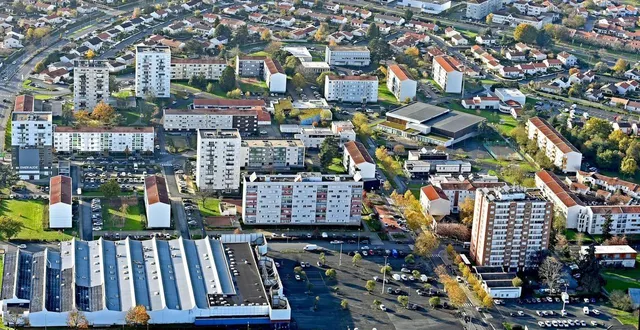 photo  aucune infraction n’a été relevée lors d’une importante opération de police menée vendredi 28 novembre 2025 dans trois quartiers de cholet dont celui de jean-monnet (photo).  &copy;  archives co – étienne lizambard 
