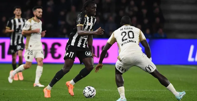 photo  sidiki chérif a eu la balle du 2-2 au bout du pied.  &copy;  josselin clair 