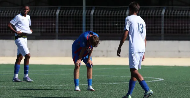 photo  les u19 du sm caen se sont inclinés face à mainvilliers.  &copy;  archives marc olejnik 
