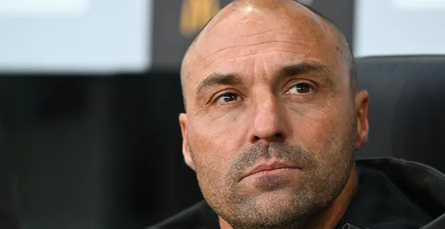 photo  l’entraîneur d’angers sco alexandre dujeux.  &copy;  franck dubray / ouest france 