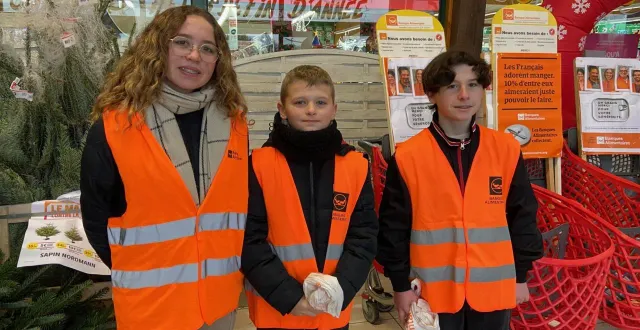photo  à l’intermarché de la commune, les jeunes de la mission locale comme les enfants du conseil municipal des jeunes se sont relayés, vendredi et samedi, pour participer à la collecte nationale de la banque alimentaire. sur ce site de collecte, 1 832,15 kg de nourriture ont été collectés.  &copy;  ouest-france 