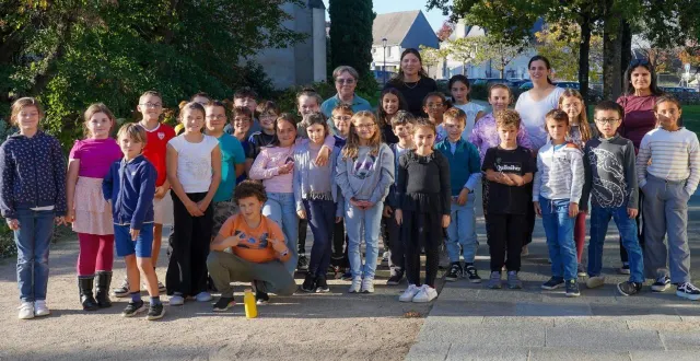 photo  des jeunes élus enthousiastes à l’idée de s’impliquer pour leur commune.  &copy;  mairie de beaucouzé 