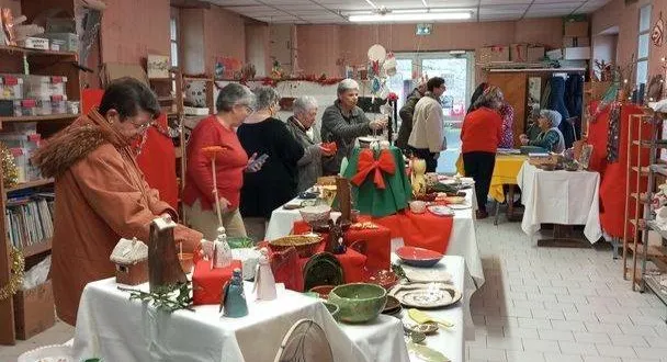 photo  samedi, il était difficile de faire son choix parmi toutes les créations de l’atelier de poterie bouts d’argile.  &copy;  co 
