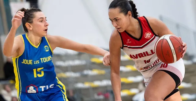 photo  canelle brunet.  &copy;  co - régine lemarchand 