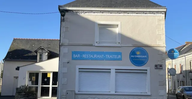 photo  en cas de reprise du cher’café, cela se ferait sans 1 000 cafés. le bail entre l’association et la commune des hauts d’anjou a en effet été résilié.  &copy;  ouest-france 