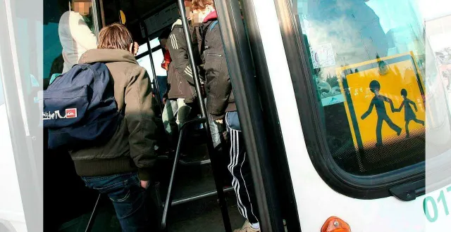 photo  la grève a été suivie par 40 % des conducteurs de bus de la société transdev au dépôt du mans, lundi 1er décembre 2025.  &copy;  archives ouest-france 