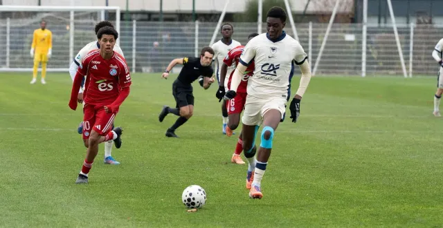 photo  zoumana bagbema et le sm caen ont perdu contre la réserve du rc strasbourg (0-2), entraînée par nicolas seube.  &copy;  sm caen 