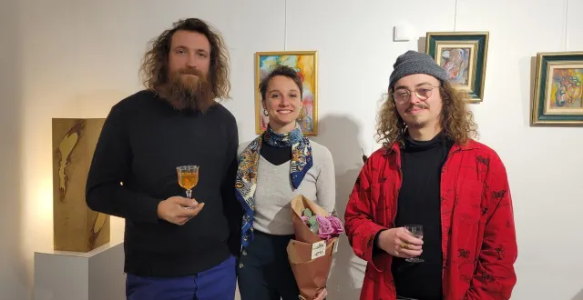 photo  de gauche à droite : johan cantournet, juliette sagot et oxeramik, co-fondateurs de l’espace arts et métiers d’art.  &copy;  ouest-france 