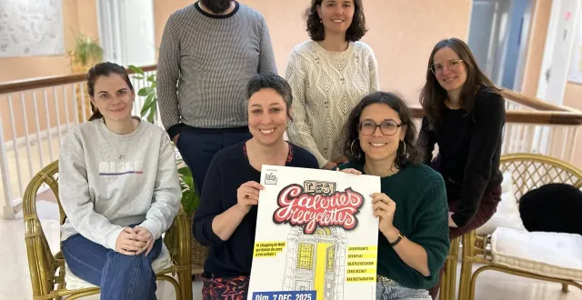 photo  angers, le 25 novembre 2025. l’équipe de l’iresa aux manettes des galeries recyclettes. à droite, au premier plan, catherine allereau, au second plan judit borbely.  &copy;  co 