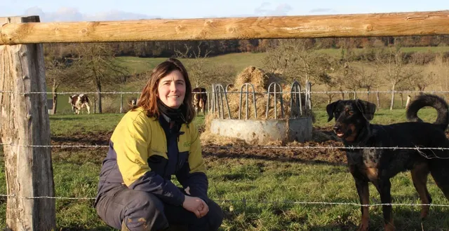 photo  sophie laigre aux côtés de son fidèle toutou qui l’accompagne partout.  &copy;  ouest-france 