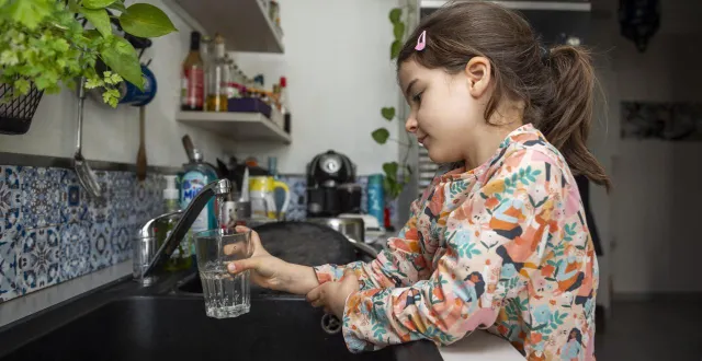 photo  la carte interactive de dansmoneau.fr indique quelles sont les communes de normandie où « l’eau doit être déconseillée à la consommation pour toute ou partie de la population » en ce mois de décembre 2025. illustration  &copy;  mathieu pattier / ouest france 