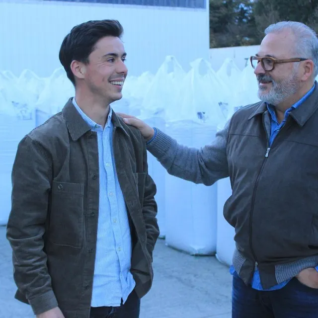 photo julien mériau, 28 ans, bénéficie des conseils de l’expérimenté dirigeant de wesco, bertrand vigneron, pendant deux années (de 2024 à 2026).  ©  co - alexandre blaise