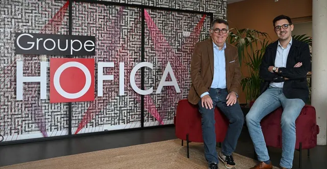 photo  maulévrier, le 13 novembre 2025 :  jean-yves papin (à gauche), est toujours président du groupe hofica mais il a passé le témoin à son fils olivier papin à la tête de l’entreprise.  &copy;  co-josselin clair 