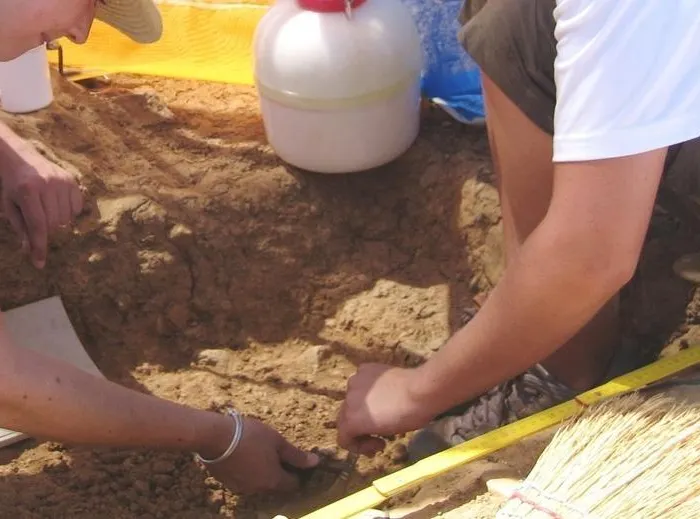 Les vestiges d’une nécropole romaine de 800 m2 vieille de 2 000 ans découverts dans le Var  (Ouest-France)