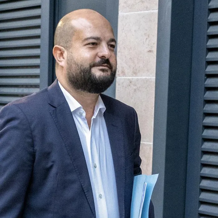 David Rachline, maire de Fréjus, annonce démissionner de la vice-présidence du RN  (Ouest-France)