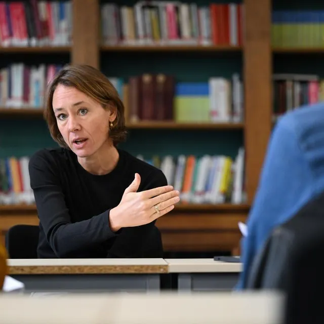 photo paris, le 6 octobre 2025. le deal signé entre l’union européenne et les états-unis étonne l’économiste à plus d’un titre.  ©  co – josselin clair