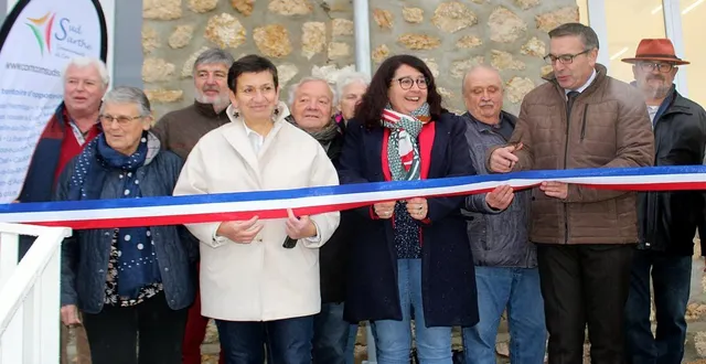 photo  les élus ont procédé à l’inauguration vendredi dernier.  &copy;  le maine libre 