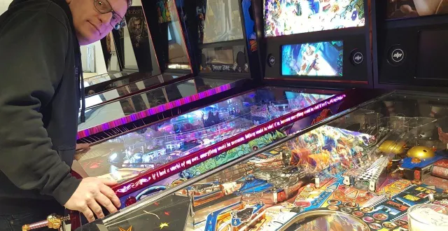 photo  olivier guyot est le porteur de projet de ce nouveau complexe de loisirs qui comprendra bowling, action game et d’autres activités de jeux.  &copy;  co – julien coutenceau 