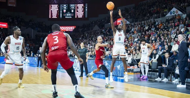 photo  johnny berhanemeskel a réussi un impeccable 6/6 à trois points contre la rochelle lors de la victoire du msb en 8e de finale de la coupe de france.  &copy;  archives dominique breugnot/ouest-france 