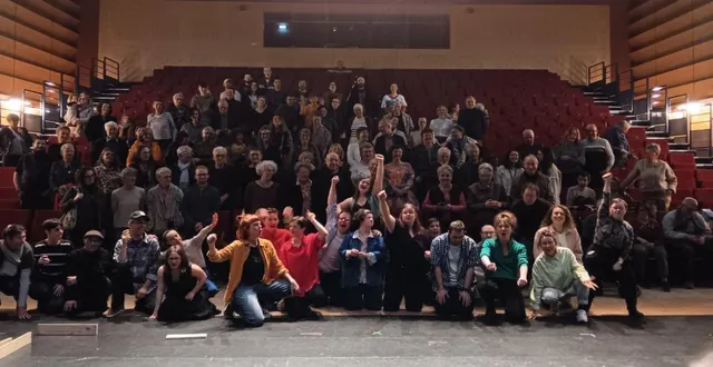 photo  la compagnie portraits en sortie de résidence en mars, au carré des arts, lorsqu’elle avait travaillé sur le projet.  &copy;  co. 